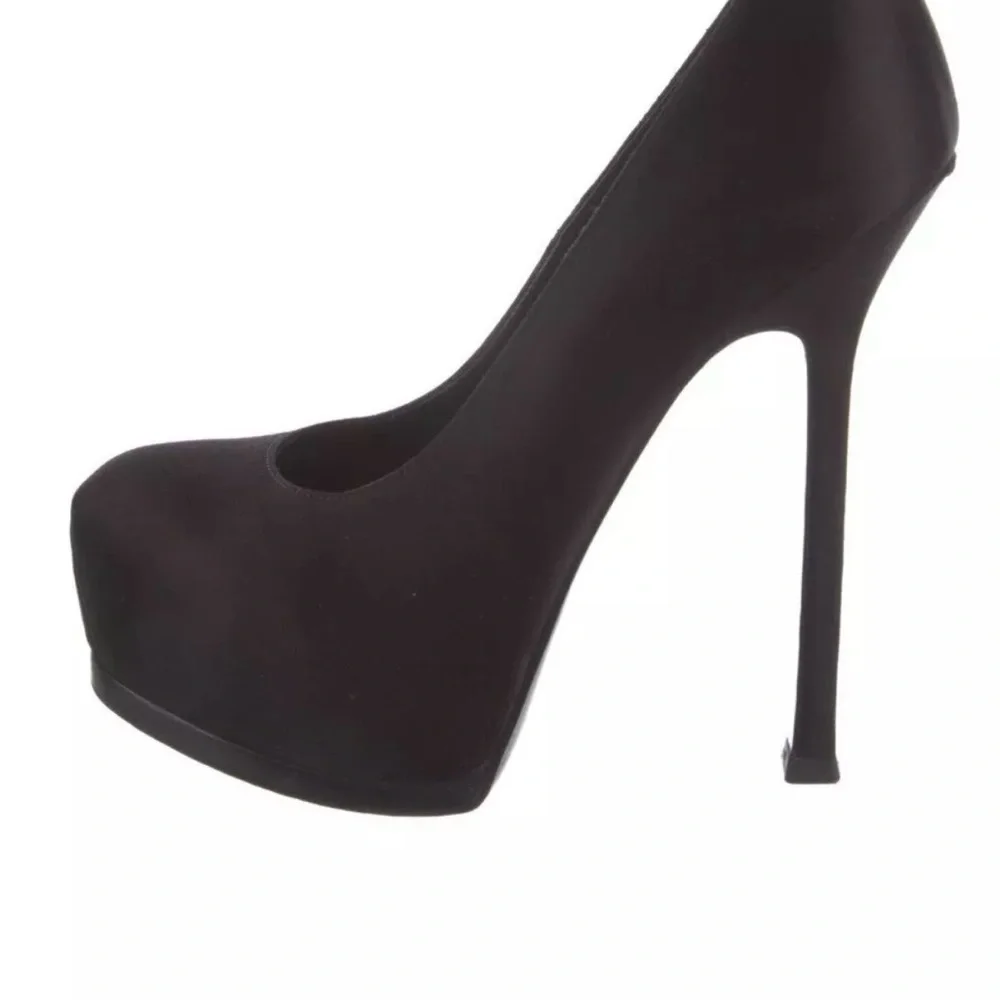 Yves Saint Laurent Black Women's Pumps - Picture 3 of 8